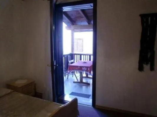 Apartment Ferienwohnung In Novigrad Mit Schoener Terrasse Karpinjan