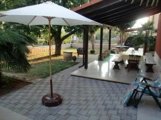 Ferienwohnung In Novigrad Mit Schoener Terrasse Karpinjan 0*,  كرواتيا